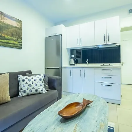 Charming Seafront With Apartment Bodrum
