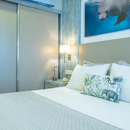 Apartment Charming Seafront With *
